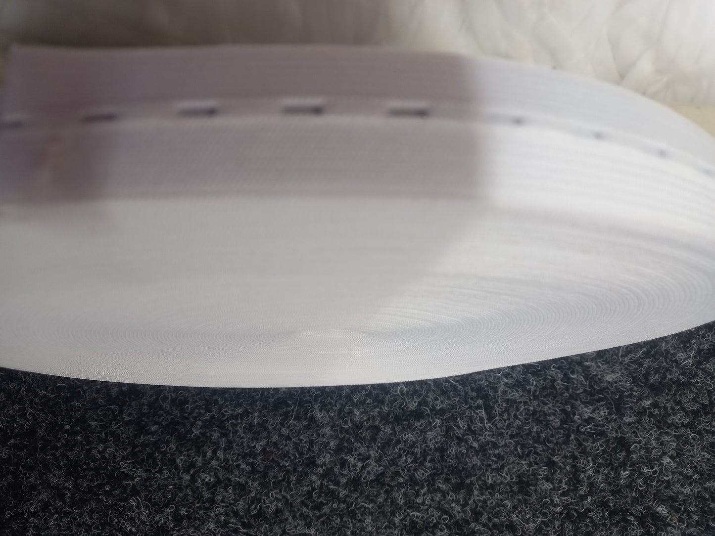 Button Hole Elastic 25mm - White