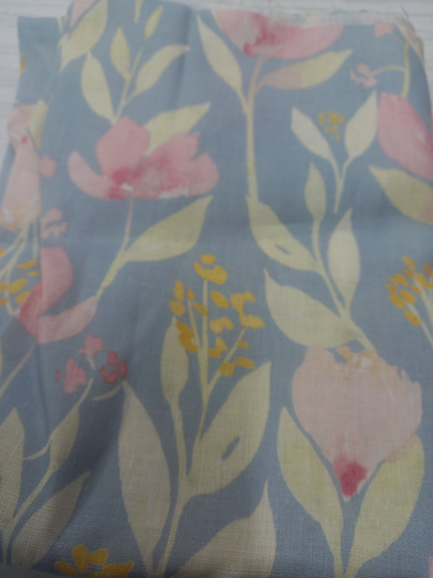 WILD FLOWERS - TEAL - 100% LINEN, 1 METRE REMNANT