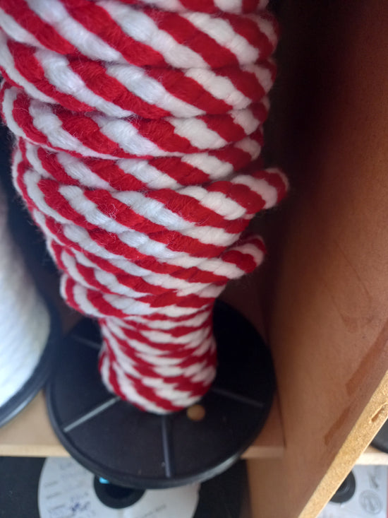 10mm Arcylic cord with inner - white with red twist