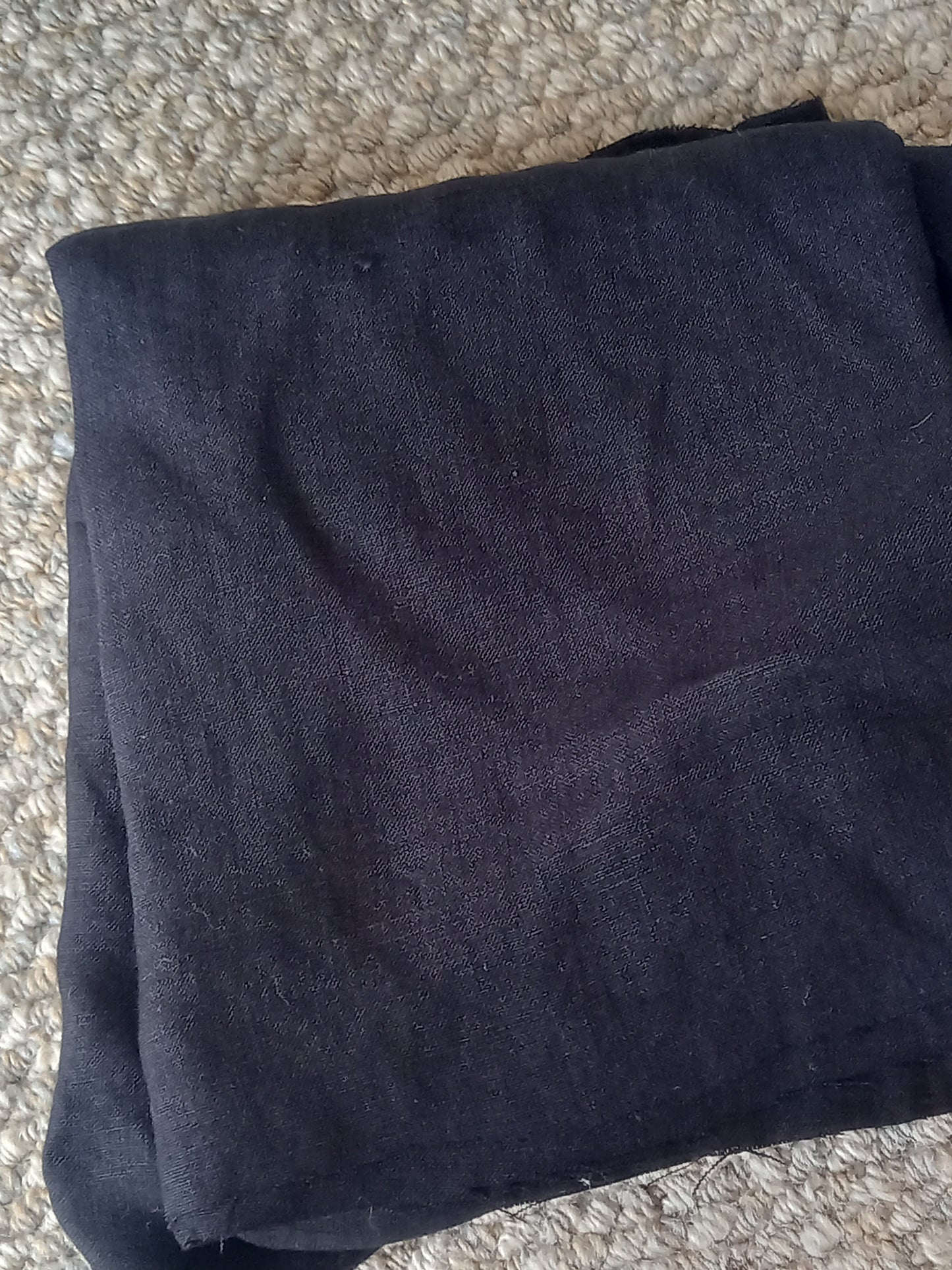 Black Linen - 60cm remnant