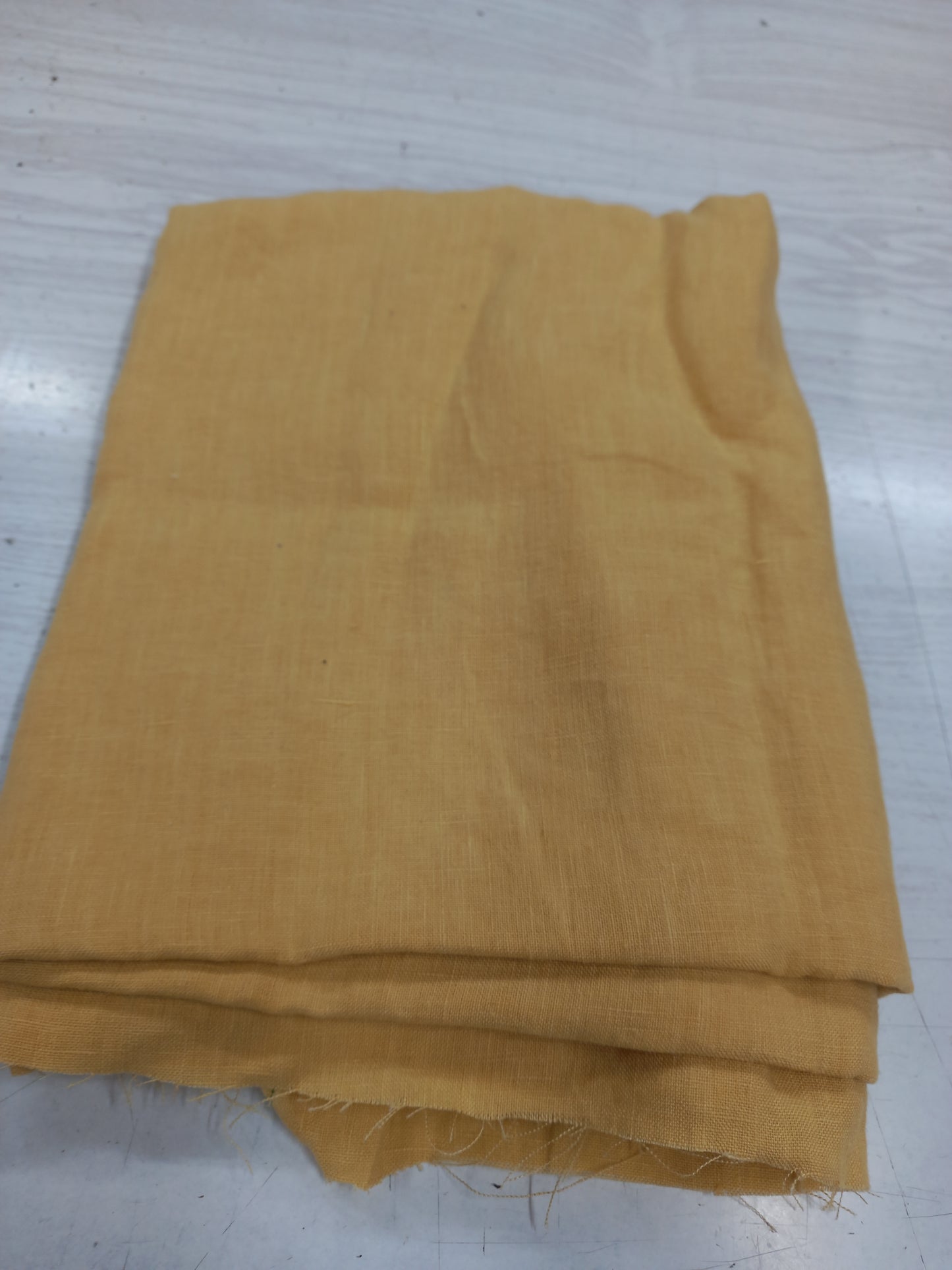 Pale Gold 100% Linen - 1 metre remnant