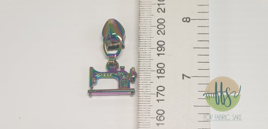 Load image into Gallery viewer, Sewing machine pull - rainbow
