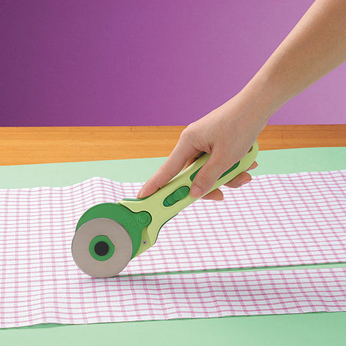 Load image into Gallery viewer, Rotary Cutter - 45mm - Clover
